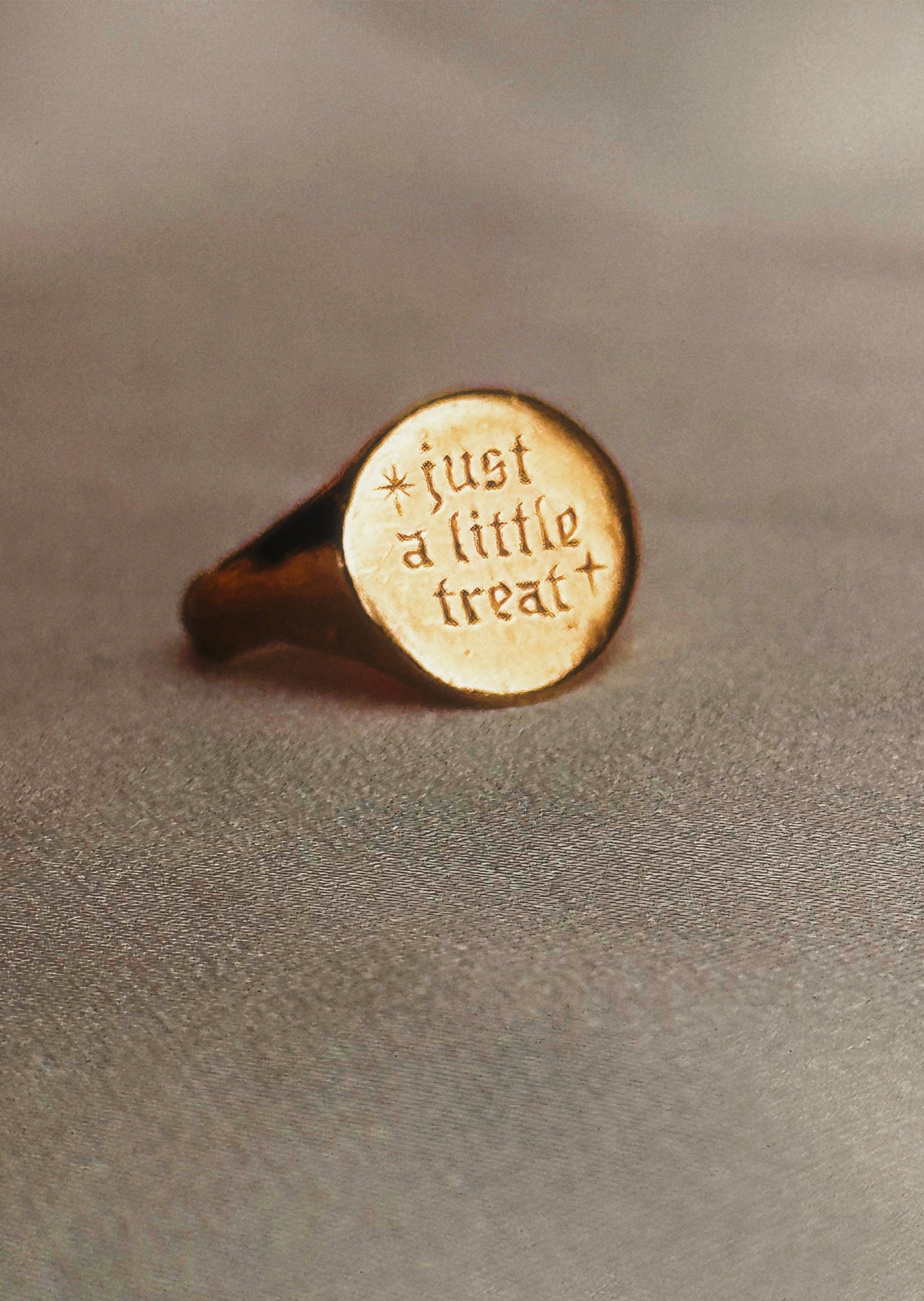 'just a little treat' Mini Signet